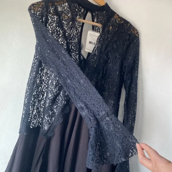 NWT Free People XS Tell Tale Lace Tunic - Picture 8 of 14